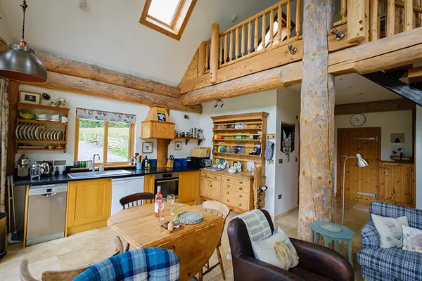 Well equipped kitchen with granite worktop